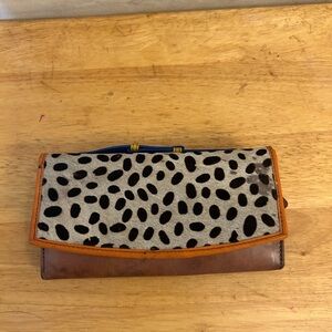 Soruka recycled leather wallet